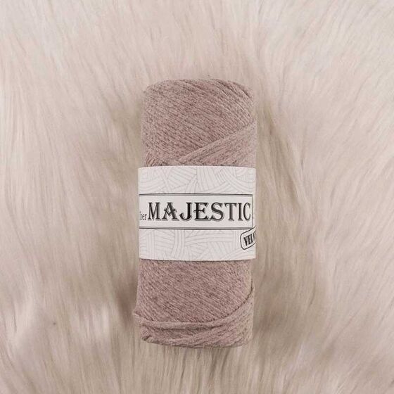 MAJESTİC VELVET KADİFE GÖRÜNÜMLÜ BEJ MAKROME İPİ 200 GR