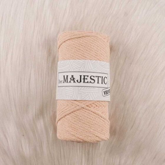 MAJESTİC VELVET KADİFE GÖRÜNÜMLÜ SOMON MAKROME İPİ 200 GR