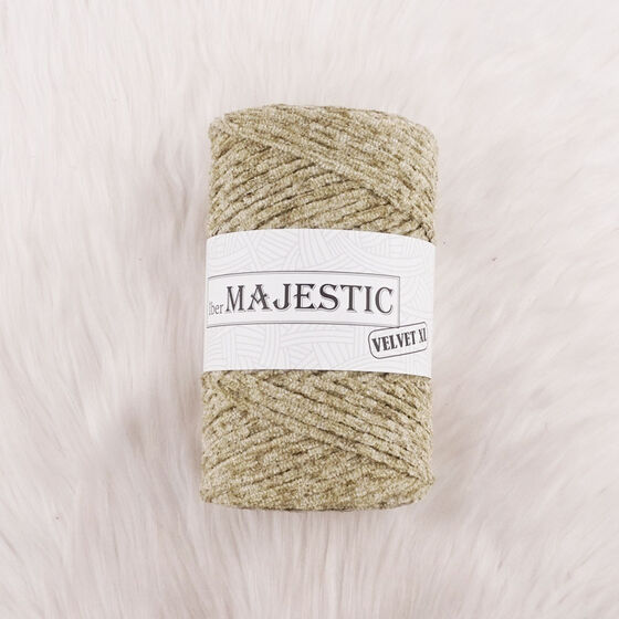 MAJESTİC VELVET XL KADİFE GÖRÜNÜMLÜ FISTIK YEŞİLİ MAKROME İPİ 250 GR